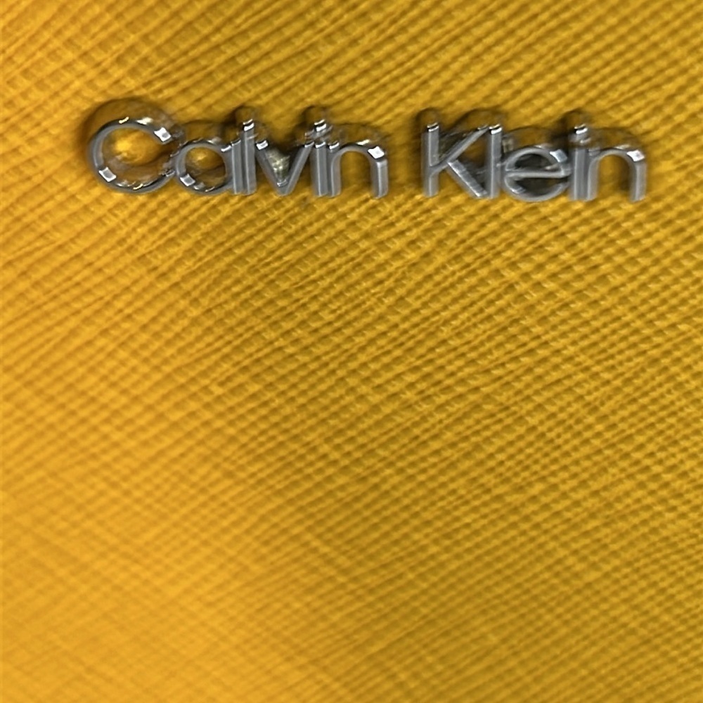CALVIN KLEIN CROSSBODY BAG MINI IN SUNNY YELLOW SZ S - Picture 2 of 14